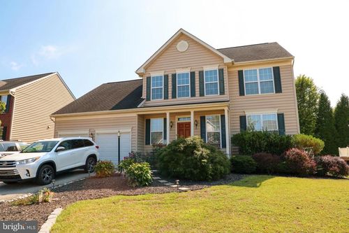 68 Augustine Ct, Kearneysville, WV, 25430-2811 | Card Image