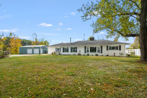 11802 Floria Rd, Delton, MI, 49046-9587 | Card Image