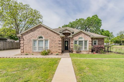 393 County Road 4874, Newark, TX, 76071-3715 | Card Image