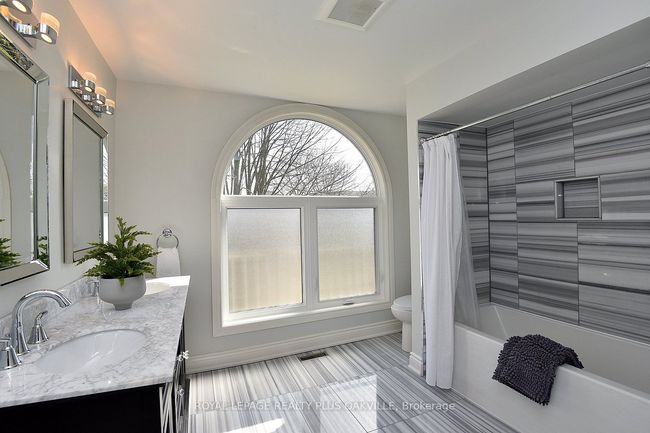 81 Jerome Park Dr, House other with 5 bedrooms, 4 bathrooms and 4 parking in Dundas ON | Image 41