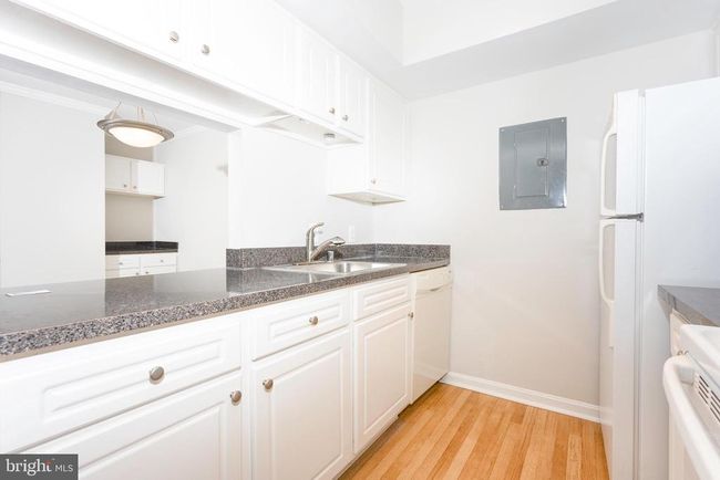 APT-304 - 8205 Whispering Oaks Way, Condo with 2 bedrooms, 2 bathrooms and null parking in GAITHERSBURG MD | Image 23