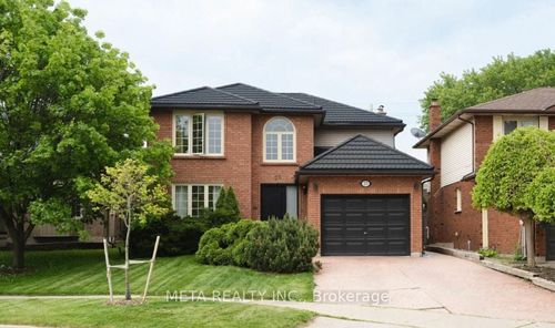23 Princess Blvd, Grimsby, ON, L3M5A8 | Card Image