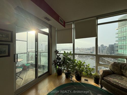 2411-219 Fort York Blvd, Toronto, ON, M5V1B1 | Card Image