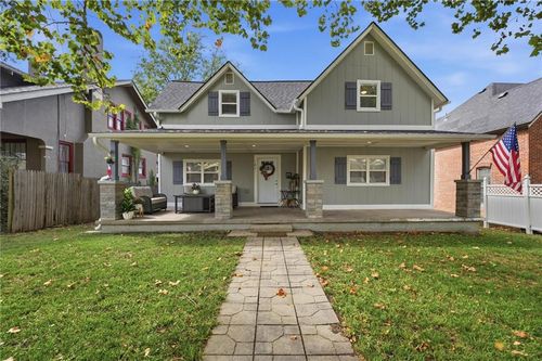 107 Wea St, Paola, KS, 66071-1731 | Card Image