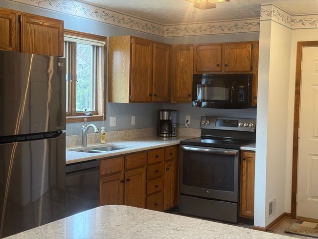 Kitchen | Image 12