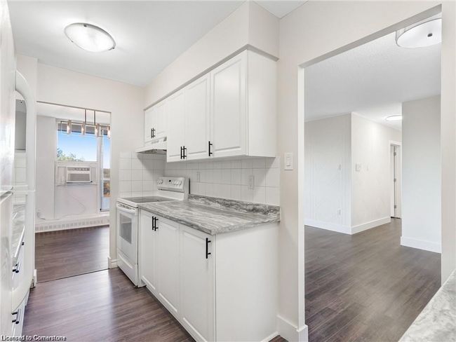 1106 - 1966 Main St W, House attached with 3 bedrooms, 2 bathrooms and 1 parking in Hamilton ON | Image 18