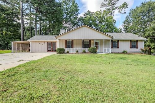 614 Blue Flag Ln, Fairburn, GA, 30213-1049 | Card Image