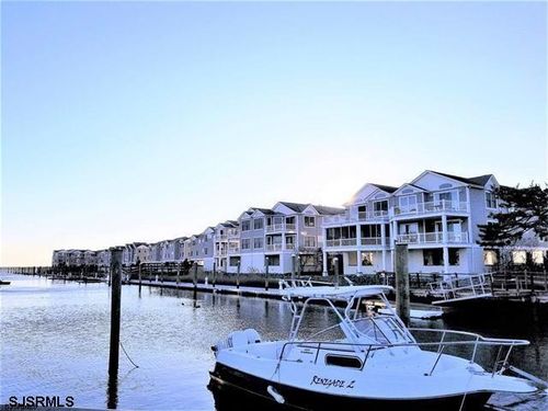 8-8 Neptune Dr, Somers Point, NJ, 08244-2575 | Card Image