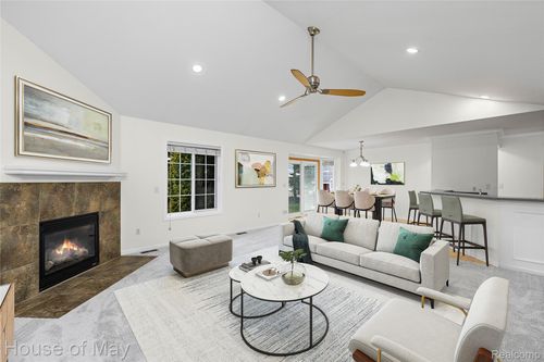 35260 Bradford Dr, New Baltimore, MI, 48047-5851 | Card Image