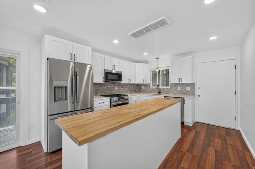 48-249 S 700 E, Salt Lake City, UT, 84102-2190 | Card Image