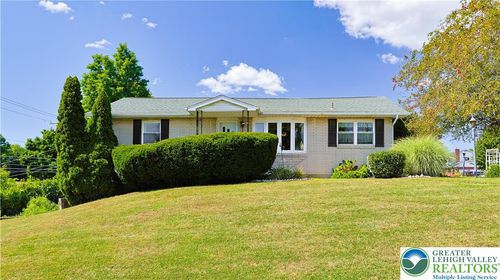 1100 W Highland St, Whitehall, PA, 18052-6925 | Card Image