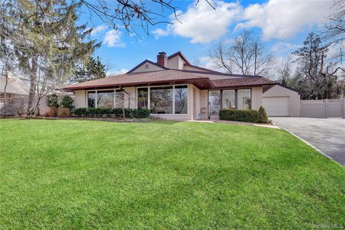 14 Regent Pl, Roslyn, NY, 11576-2032 | Card Image