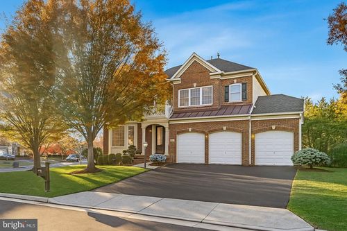 43356 Hillpark St, CHANTILLY, VA, 20152-2597 | Card Image