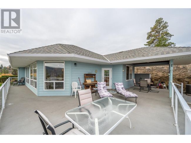 19409 Mcdougald Rd, House other with 3 bedrooms, 2 bathrooms and 2 parking in Summerland BC | Image 41
