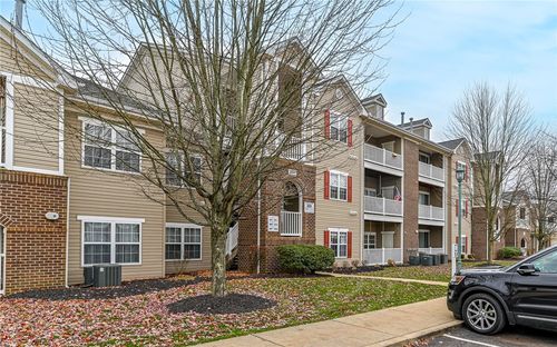 1012 Stockton Rdg, Cranberry Twp, PA, 16066-2238 | Card Image