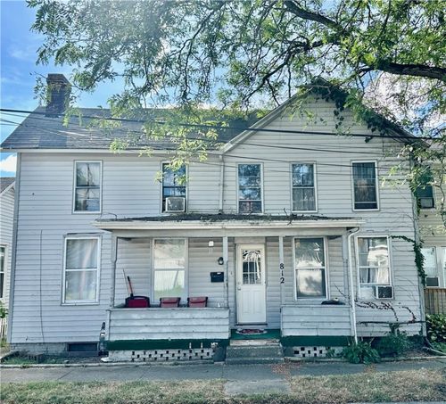 812 2nd Ave, Beaver Falls, PA, 15010-4605 | Card Image