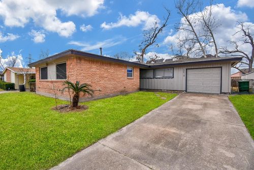 2619 Soway Street, Houston, TX, 77080 | Card Image