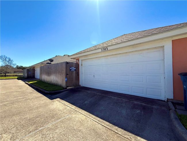 2303 Naples Dr, Townhouse with 3 bedrooms, 2 bathrooms and null parking in Ingleside TX | Image 19