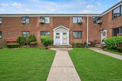 12-03-2-218-16 68th Ave, Oakland Gardens, NY, 11364-2607 | Card Image