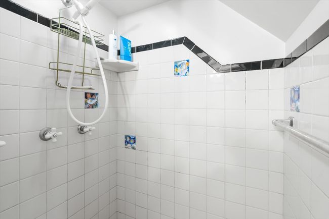Bath on Main | Image 15