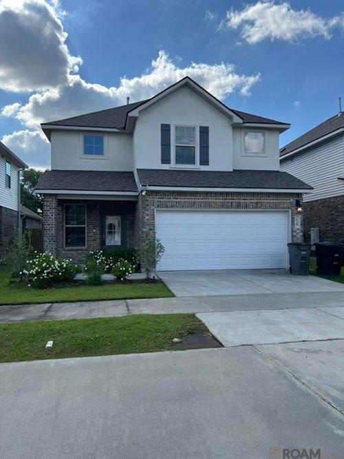 6708 Tiger Pointe Dr, Baton Rouge, LA, 70817-5815 | Card Image