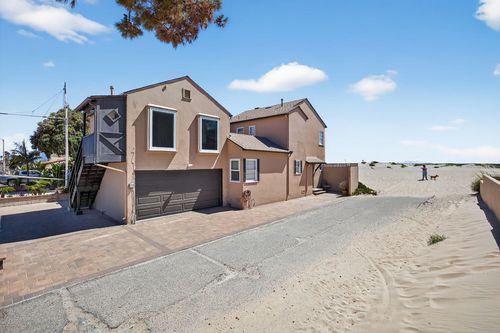 3025 Ocean Dr, Oxnard, CA, 93035 | Card Image
