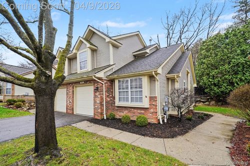 858 Whisperwood Trl, Fenton, MI, 48430-2276 | Card Image