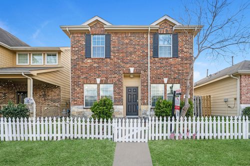 7338 Autumn Sun Dr, Houston, TX, 77083-6911 | Card Image