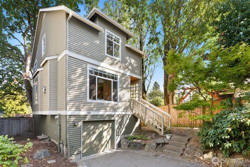 1126 24th Ave, Seattle, WA, 98122-4858 | Card Image