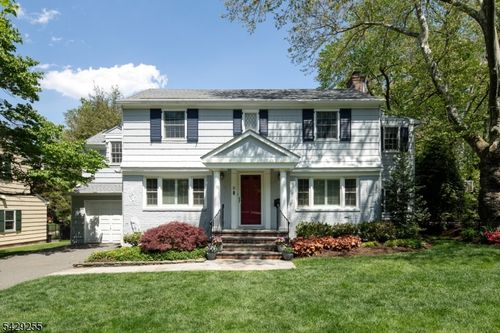6 Hillside Ave, Madison, NJ, 07940-2527 | Card Image