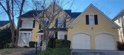 2323 Briarleigh Way, Dunwoody, GA, 30338-7005 | Card Image