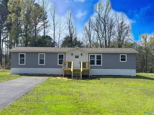 126 Sundown Dr, Gurley, AL, 35748-9032 | Card Image