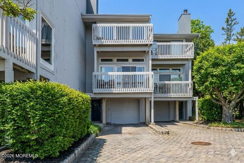 23 E Manor Sq Square, Highlands, NJ, 07732 | Card Image