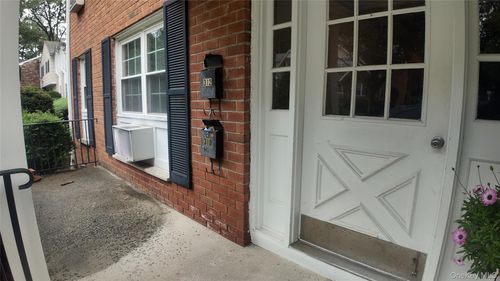 310 Parkside Dr, Suffern, NY, 10901-7856 | Card Image