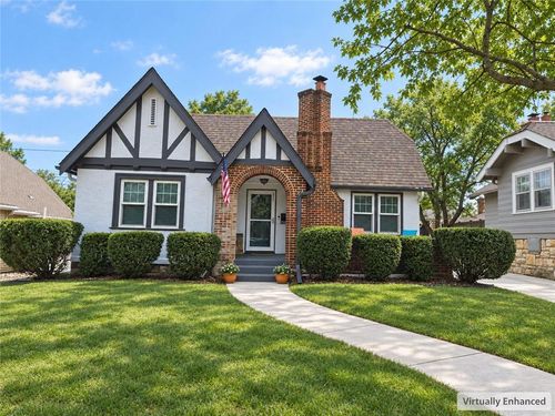 312 E 69th Ter, Kansas City, MO, 64113-2550 | Card Image