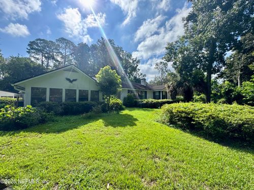 1692 Holly Oaks Lake Rd E, Jacksonville, FL, 32225-4405 | Card Image