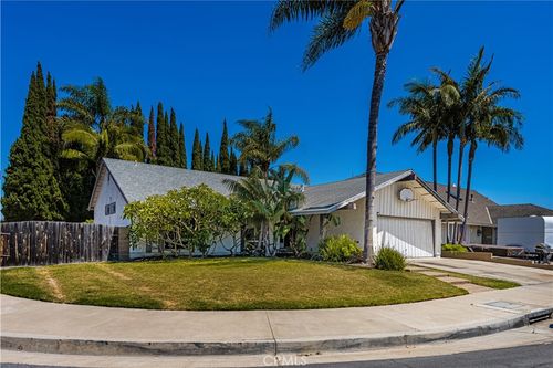 20532 Paisley Ln, Huntington Beach, CA, 92646-6013 | Card Image