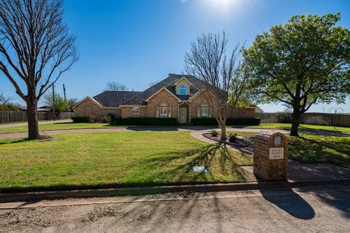 2221 Avenue Q, Anson, TX, 79501-6935 | Card Image