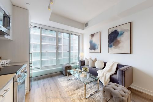 310-1195 The Queensway N/A, Etobicoke, ON, M8Z0H1 | Card Image