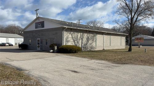 2970 Cherryhill Dr, Fort Gratiot, MI, 48059-3566 | Card Image