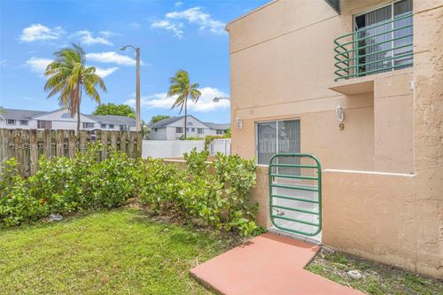 apt-9-11955 Sw 18th Ter, Miami, FL, 33175-1677 | Card Image