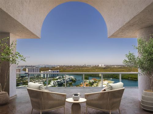 phe-16500 Collins Ave, Sunny Isles Beach, FL, 33160-4539 | Card Image