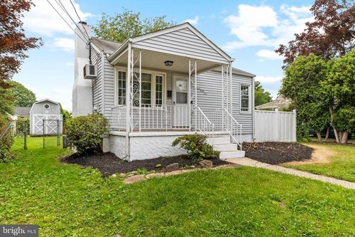 749 Putnam Ave, Lawrence, NJ, 08648-4652 | Card Image