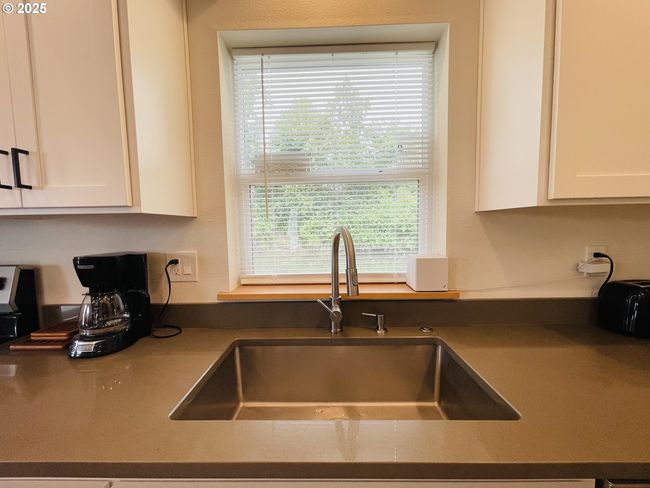 E-1 - 34326 Johnsons Landing Rd, Home with 1 bedrooms, 1 bathrooms and null parking in Scappoose OR | Image 7