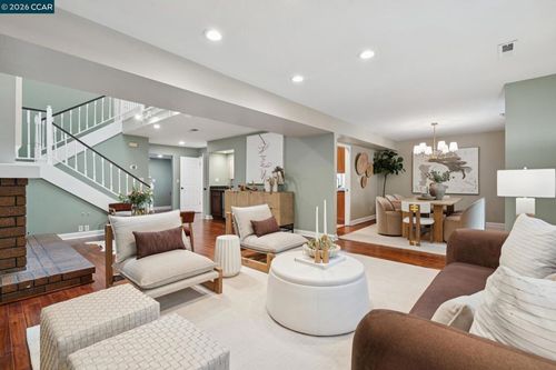 1560 Pyrenees Pl, Walnut Creek, CA, 94598-2156 | Card Image