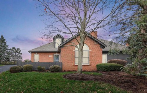 2560 Trotterslane Dr, Columbus, OH, 43235-5500 | Card Image