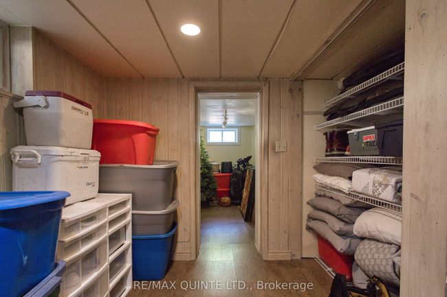 291 Dufferin Ave, House other with 2 bedrooms, 2 bathrooms and 8 parking in Belleville ON | Image 31
