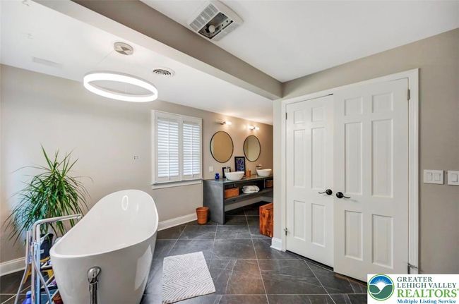 primary bath | Image 39