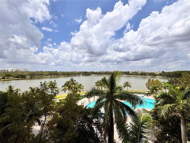APT-508S - 2681 N Flamingo Rd, Condo with 3 bedrooms, 3 bathrooms and null parking in Sunrise FL | Image 7