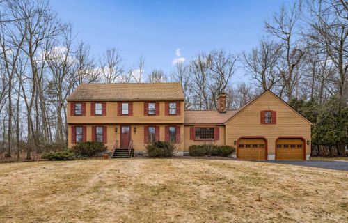 18 Gervaise Dr, Derry, NH, 03038-4606 | Card Image